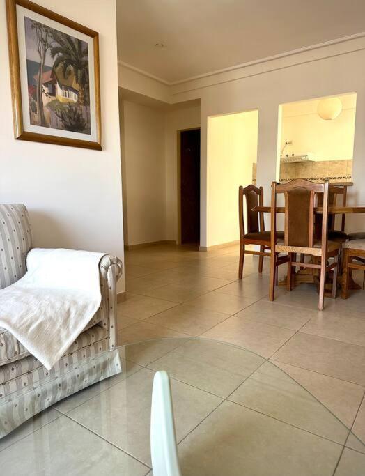 Amplio Y Centrico Depto De 2 Opcional Cochera Apartment Bahia Blanca